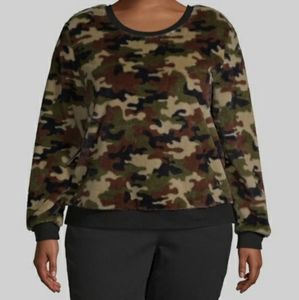 No Boundaries Juniors' Plus Size Faux Fur Pullover Sweater